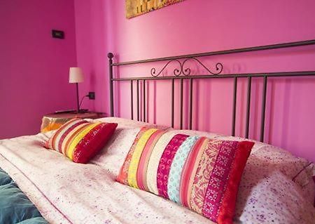 Ghiro Ghiotto Bed & Breakfast Pietra Ligure Dış mekan fotoğraf