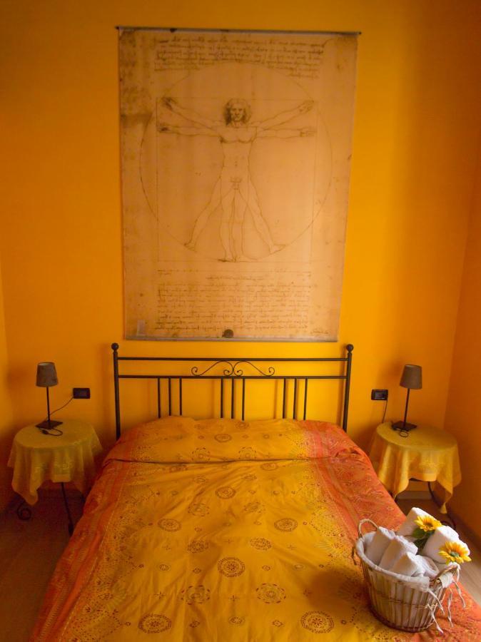 Ghiro Ghiotto Bed & Breakfast Pietra Ligure Dış mekan fotoğraf