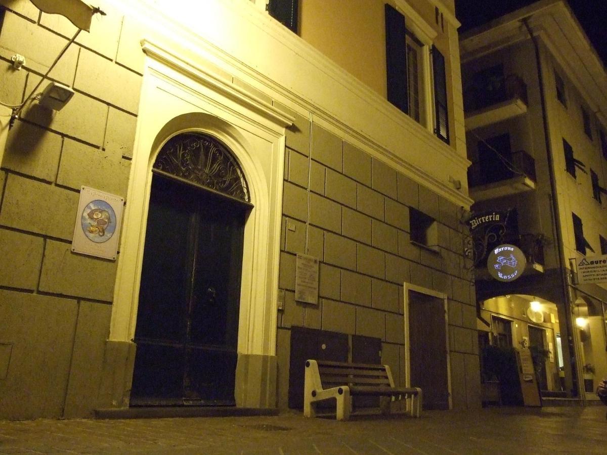 Ghiro Ghiotto Bed & Breakfast Pietra Ligure Dış mekan fotoğraf