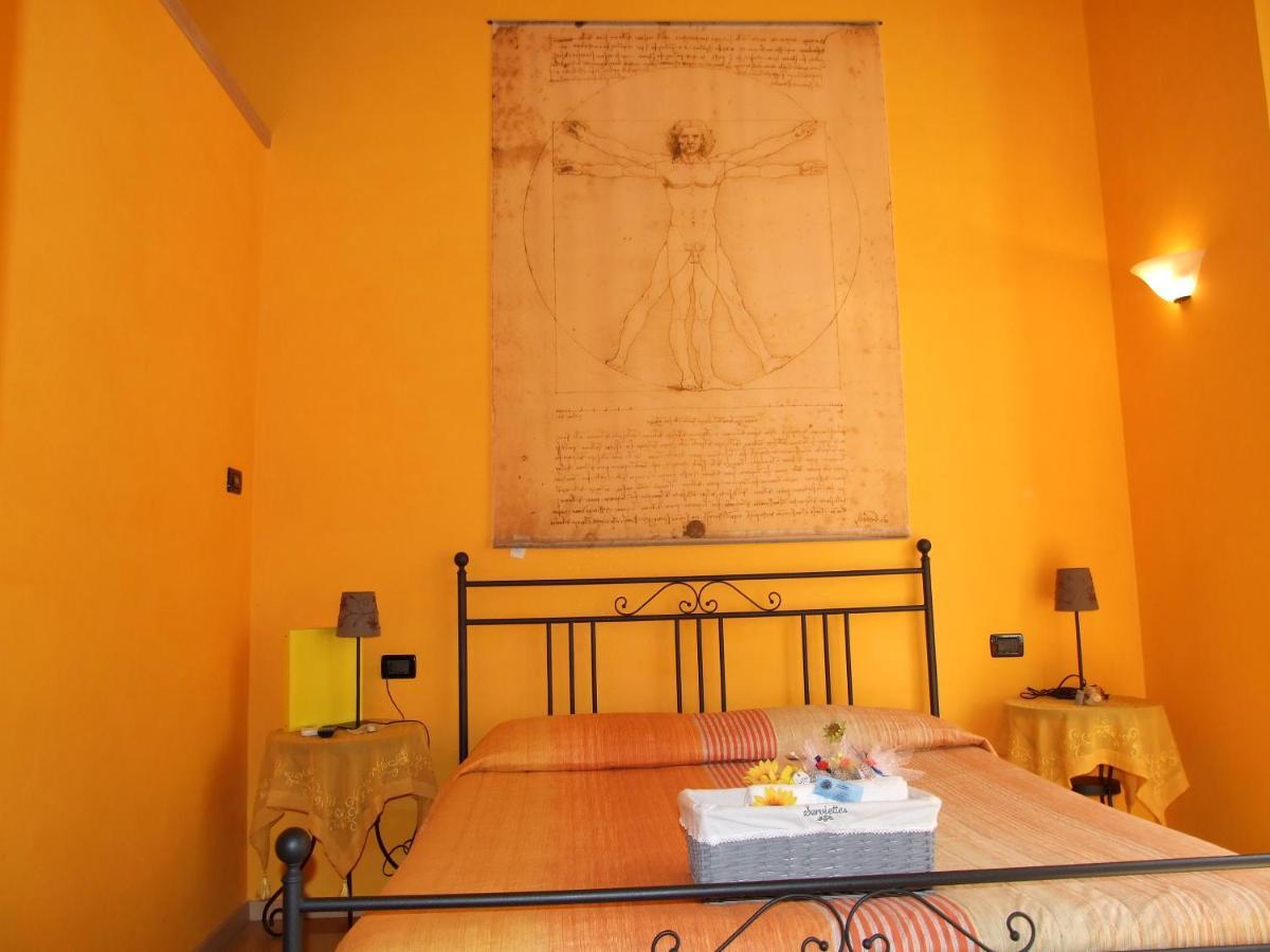 Ghiro Ghiotto Bed & Breakfast Pietra Ligure Dış mekan fotoğraf