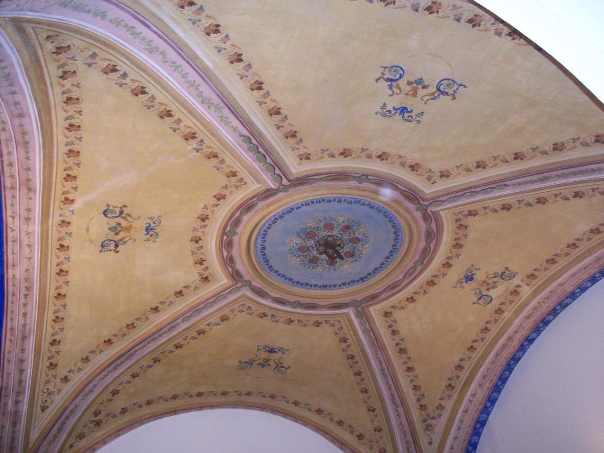 Ghiro Ghiotto Bed & Breakfast Pietra Ligure Dış mekan fotoğraf