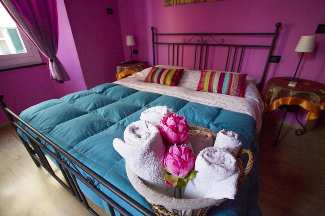 Ghiro Ghiotto Bed & Breakfast Pietra Ligure Dış mekan fotoğraf